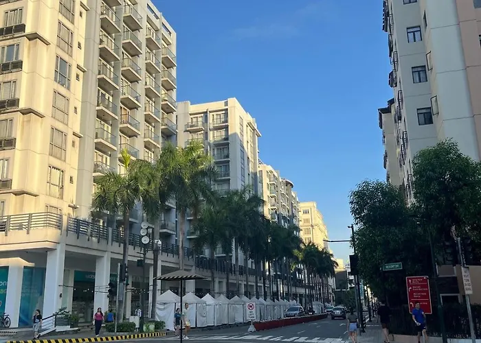 Spacious 2 Bed & 2 Bath In Newport Apartment Manila